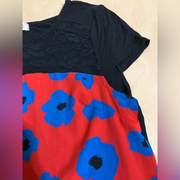 Pixley Lace and Floral Cap Sleeve Top Size M - Picture 4 of 6